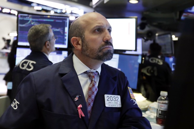 Markets Right Now: Stocks sink again, extending dismal month