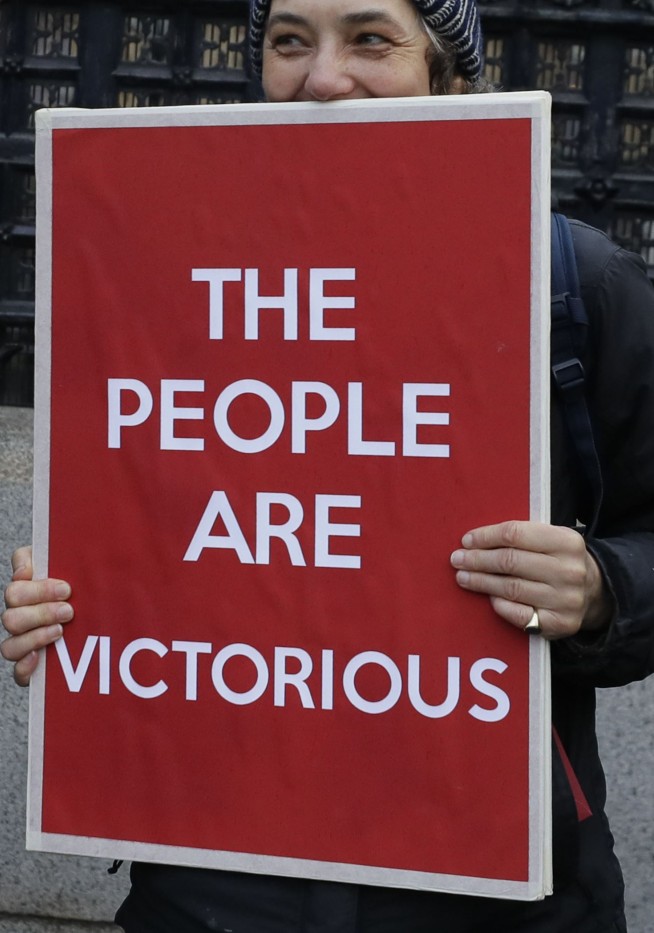 UK lawmakers OK Johnson's Brexit bill, pave way to exit EU