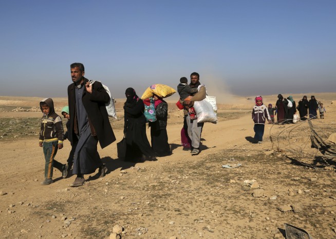 Conditions deteriorate in west Mosul as Iraqi advances slow