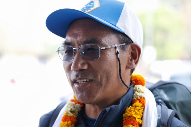 Famed Sherpa guide will attempt to climb Mount Everest for a 31st time and break his own record