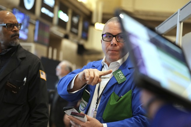 Dow drops 1,600 as US stocks lead worldwide sell-off after Trump’s tariffs cause a COVID-like shock