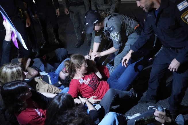 Hamas accepts Gaza cease-fire; Israel says it will continue talks but presses on with Rafah attacks