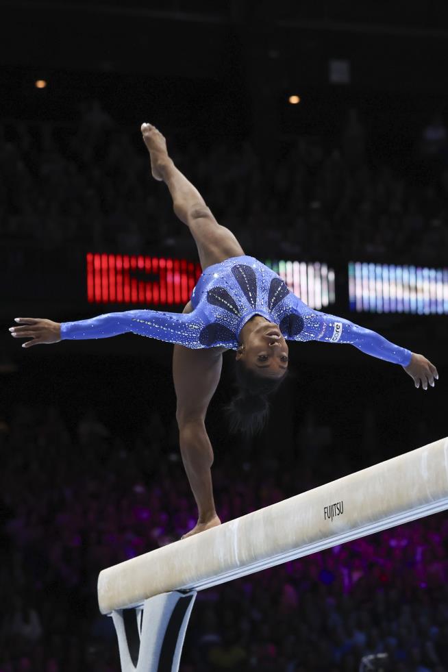 Simone Biles wins 6th all-around title at worlds to become most