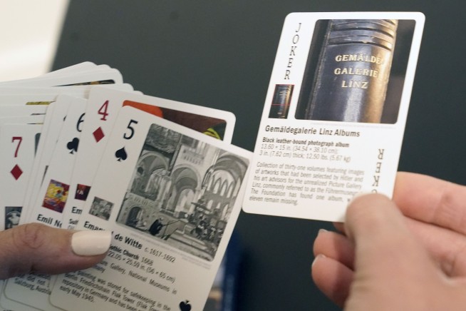 Monuments Men group bets on playing cards to find lost art
