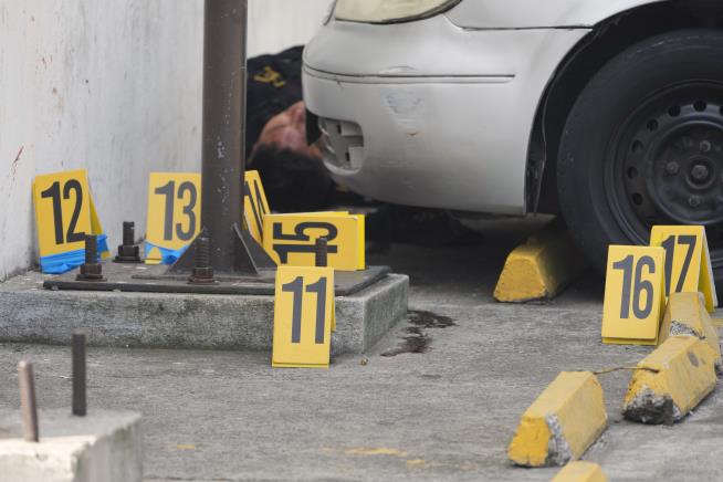 Guatemala declares state of siege after gang violence kills 7 police officers