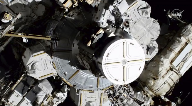 First all-female spacewalking team makes history