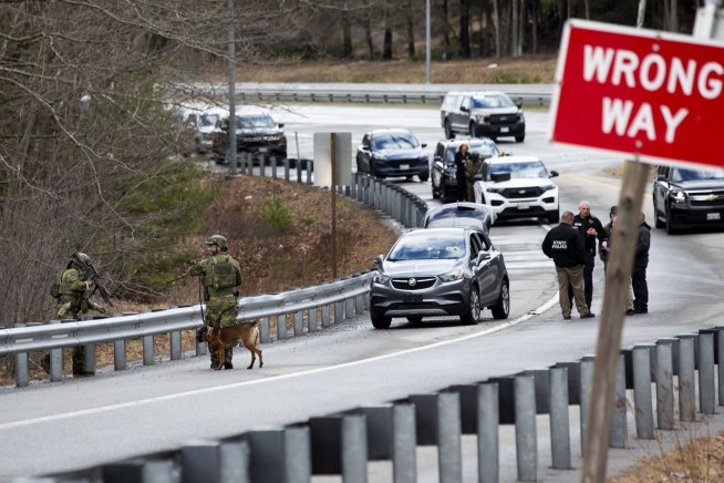 4 killed in Maine home; 3 wounded in linked highway shooting