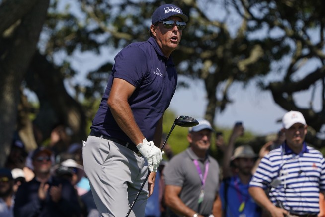 The Latest: Mickelson widens lead at PGA Championship