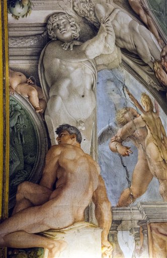 Patrons help French restore fresco in Rome palace