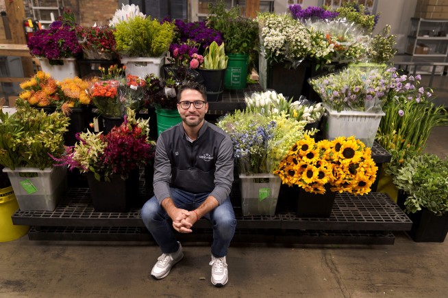 $15 wage becoming a norm as employers struggle to fill jobs