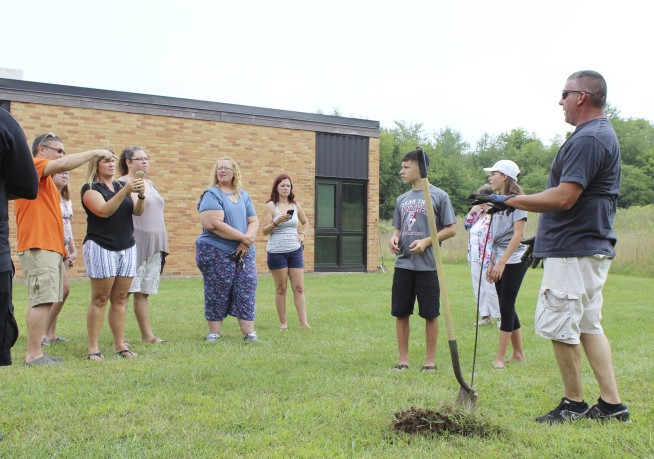 Classmates can't find time capsule buried 30 years ago