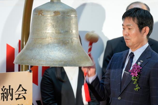 Stocks edge lower as 2025 winds down while gold and silver rise