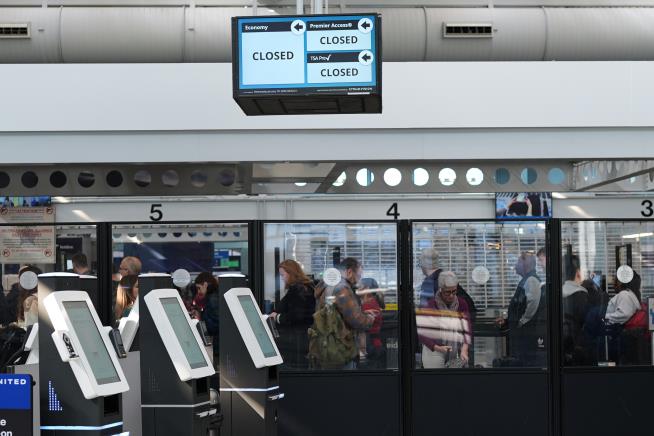 No clear path to ending the partial government shutdown as lawmakers dig in over DHS oversight