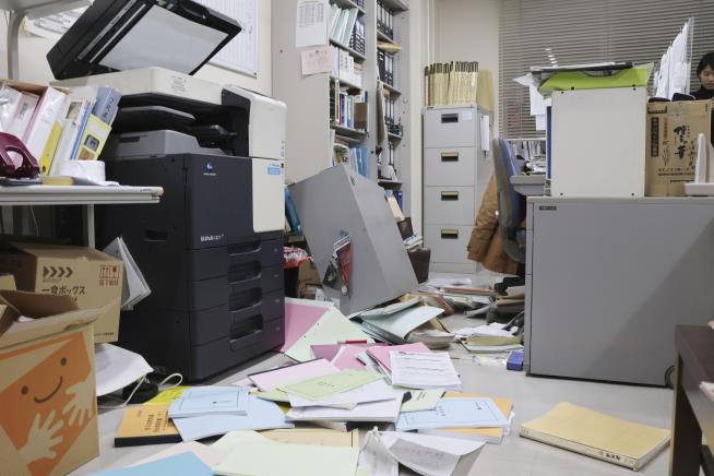 Magnitude 7.5 quake in northern Japan injures 23 people and triggers a 2-foot tsunami