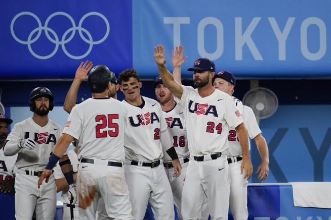 Alvarez a summer-winter medalist, US reaches baseball final