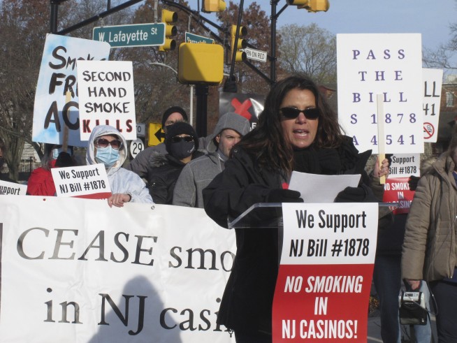 Fuming over setback to casino smoking ban, workers light up in New Jersey Statehouse meeting