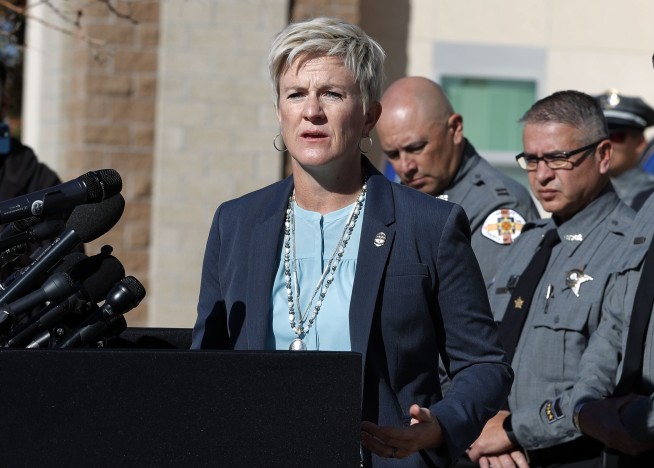 Alec Baldwin to be charged with manslaughter in set shooting