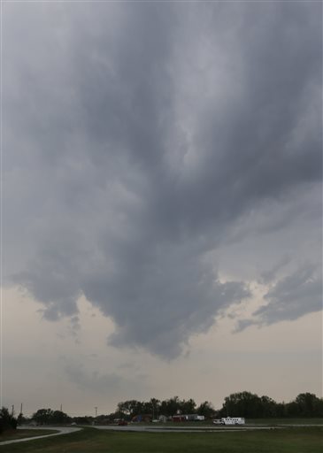 Tornadoes strike central, southern US, killing 12