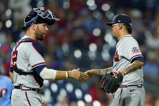 Minor league to experiment with electronic catchers' signals