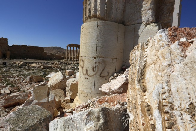 Syria's Palmyra: Ghost town bearing scars of IS destruction