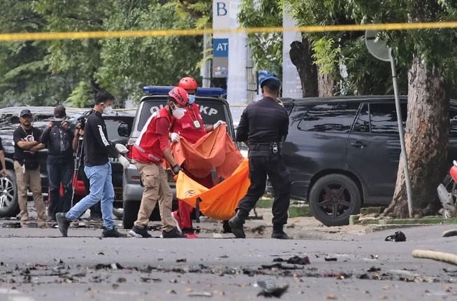 Suicide bomb hits Palm Sunday Mass in Indonesia, 20 wounded