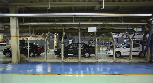 Iran resumes auto exports to Russia