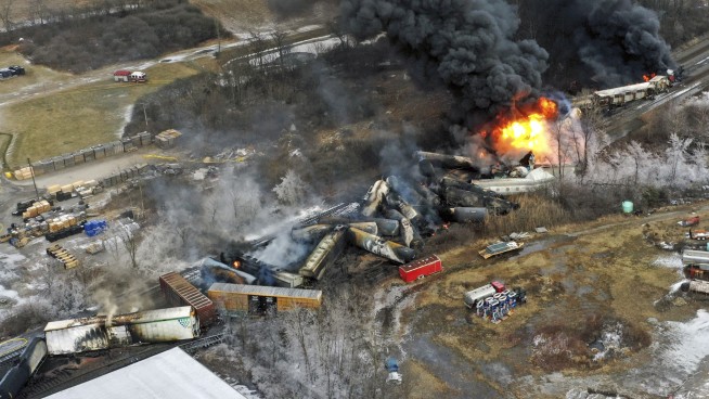 NTSB: Train crew got safety alert just before derailment
