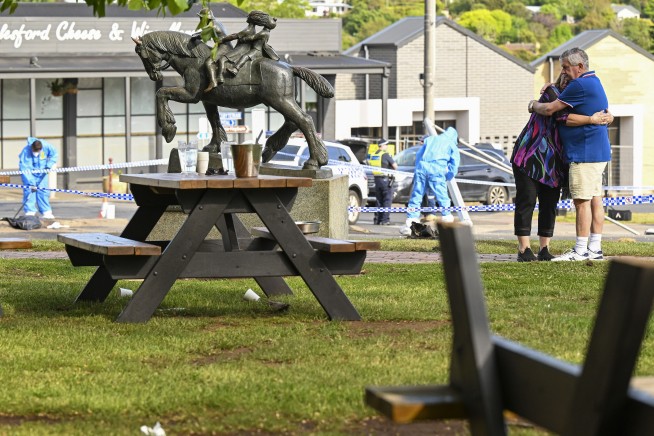 Car crashes into pub's outdoor dining area in Australia, killing 5 and injuring 6