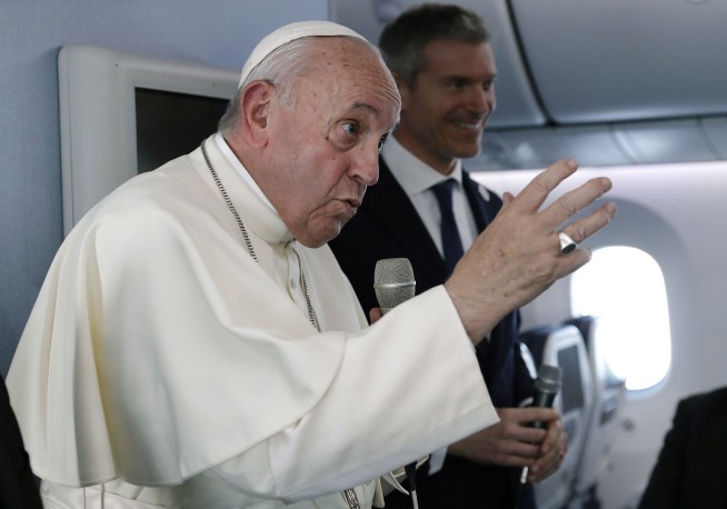 Pope wants to officialize immorality of nuke arms possession