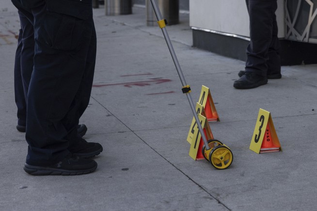 3 people are killed in random stabbings in New York City. A suspect is in custody