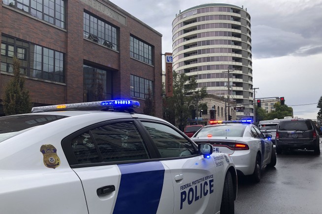 1 killed in shooting at Washington state apartment building