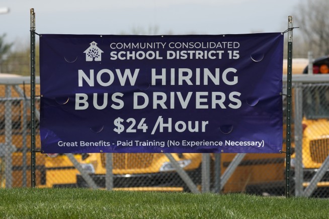 US job openings dip to 9.6 million, lowest since 2021