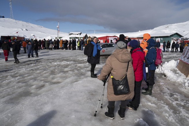 Main opposition party against mining wins Greenland election