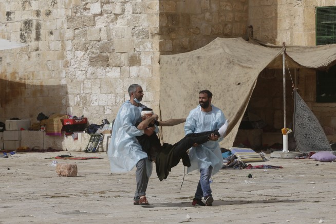 Hamas fires rockets deep into Israel, escalating tensions