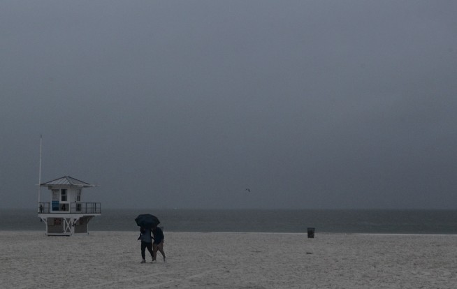 The Latest: Alberto still strong as it approaches Gulf Coast