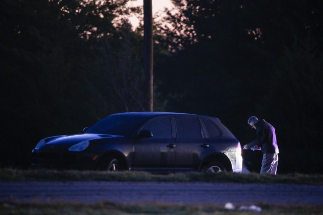 2 dead, 14 injured in shooting at college party in Texas
