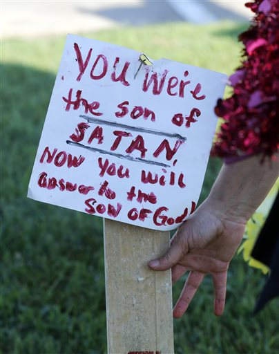 US Navy says sailor injured in Tennessee shooting has died