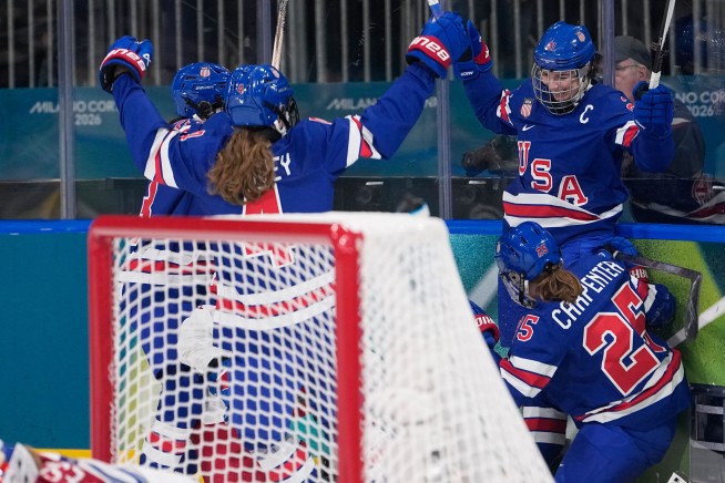Scamurra scores 2, and U.S. opens women's Olympic hockey tournament with 5-1 win over Czechia