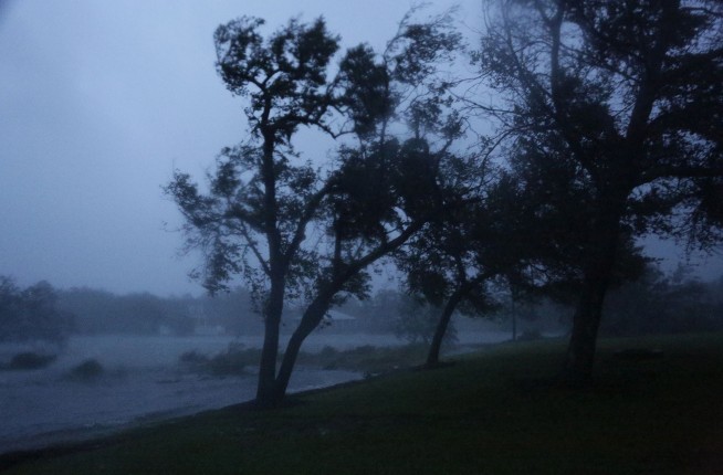 The Latest: Hurricane Florence claims 2 lives
