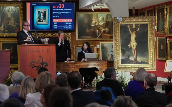 A long-lost Rubens painting depicting Crucifixion sells for $2.7 million