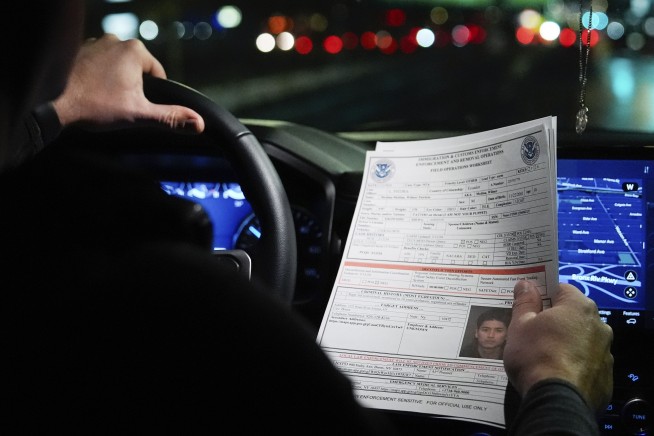 Trump rolls out his blueprint on border security, but his orders will face challenges