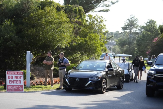 Biden's decision to drop out crystallized Sunday. His staff knew one minute before the public did