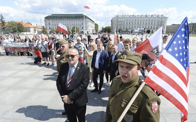 Poland honors wartime group that collaborated with Nazis