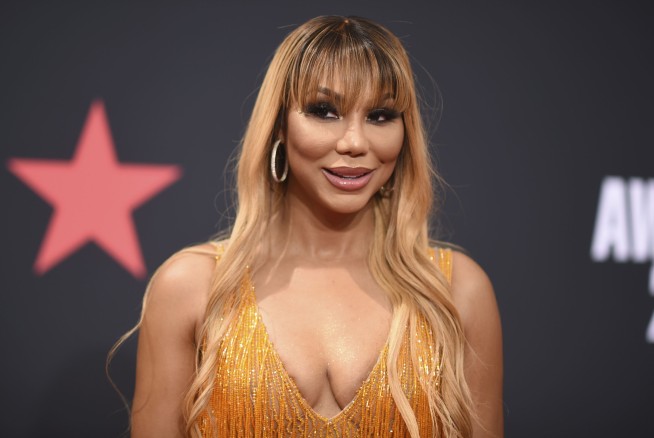 Singer Tamar Braxton says she 'almost died' in weekend accident