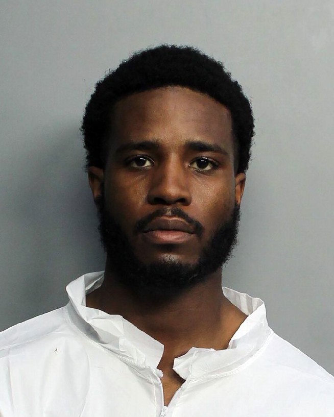 Man protecting his baby fatally shot in Florida restaurant