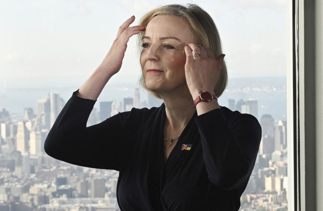 British pound plunges to new low as tax cuts spark concern