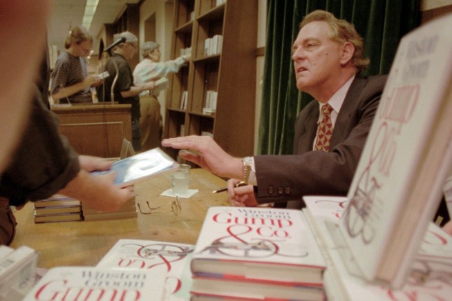 'Forrest Gump' author Winston Groom dead at 77