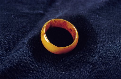 Artifacts lost in shipwreck 191 years ago returned to Hawaii