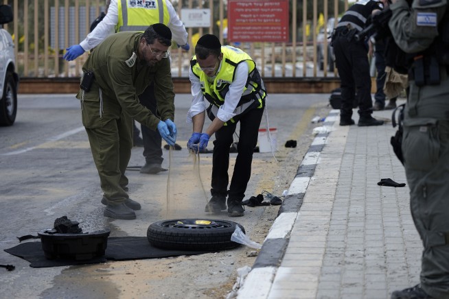 Israel orders evacuation of part of Gaza humanitarian zone as war's toll passes 39,000 Palestinians