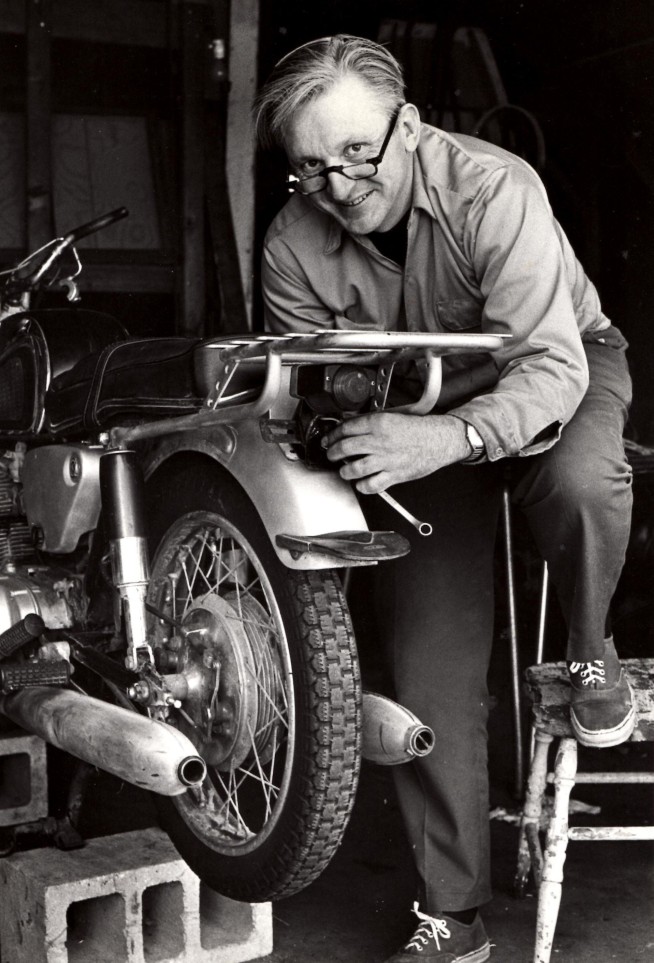 'Zen and the Art of Motorcycle Maintenance' author dead